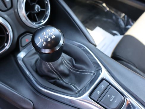 Used 2020 Chevrolet Camaro SS RWD image 26