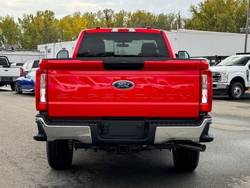 New 2026 Ford F350 XLT w/ FX4 Off-Road Package image 4