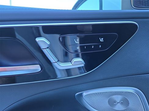 New 2026 Mercedes-Benz C 300 4MATIC Sedan image 11
