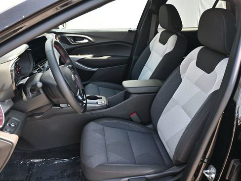 Used 2024 Chevrolet Trax RS w/ Driver Confidence Package FWD image 17