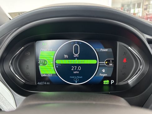 Used 2020 Chevrolet Bolt Premier w/ Infotainment Package FWD image 11