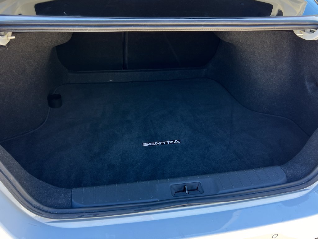 Certified 2025 Nissan Sentra SV FWD image 17