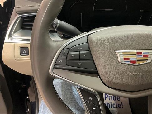 Used 2017 Cadillac XT5 Luxury w/ Driver Awareness Package image 18