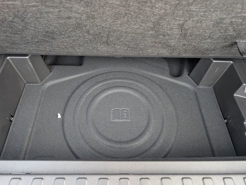 Used 2024 Chevrolet Equinox LT image 29