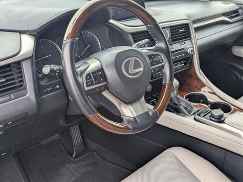 Used 2018 Lexus RX 350L FWD w/ Premium Package image 9