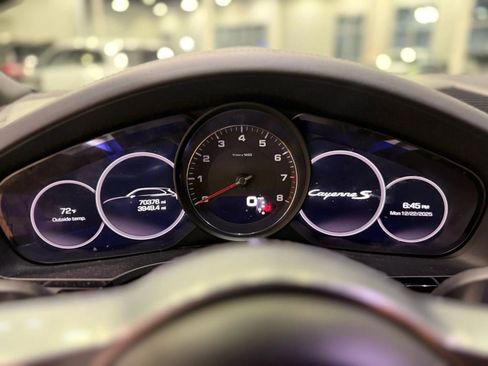 Used 2021 Porsche Cayenne S image 24