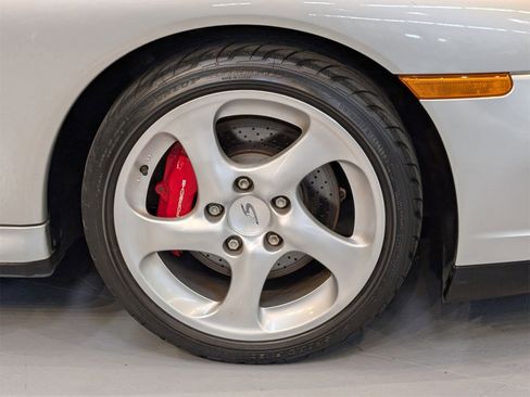 Used 2004 Porsche 911 Carrera 4S image 15