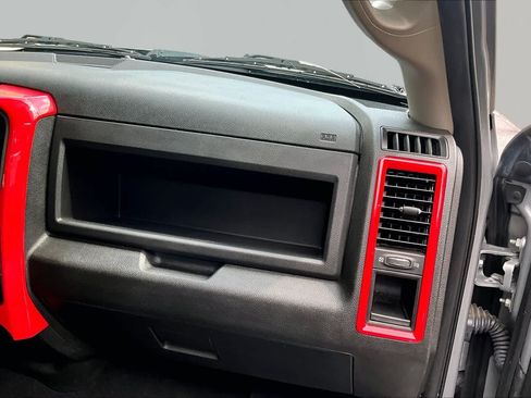 Used 2021 RAM 1500 Tradesman w/ Tradesman SXT Package AWD/4WD image 19