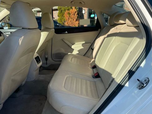 Used 2013 Volkswagen Passat 2.5 SEL image 39