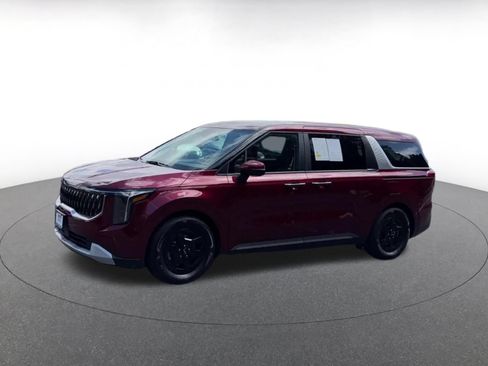 Used 2026 Kia Carnival FWD image 8
