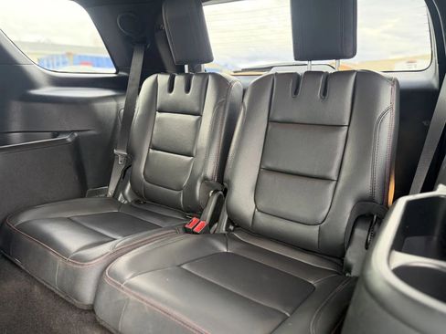 Used 2018 Ford Explorer Sport w/ Ford Safe & Smart Package image 17