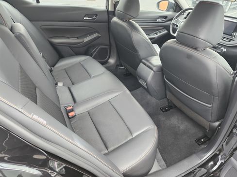 Used 2022 Nissan Altima 2.5 SR image 19