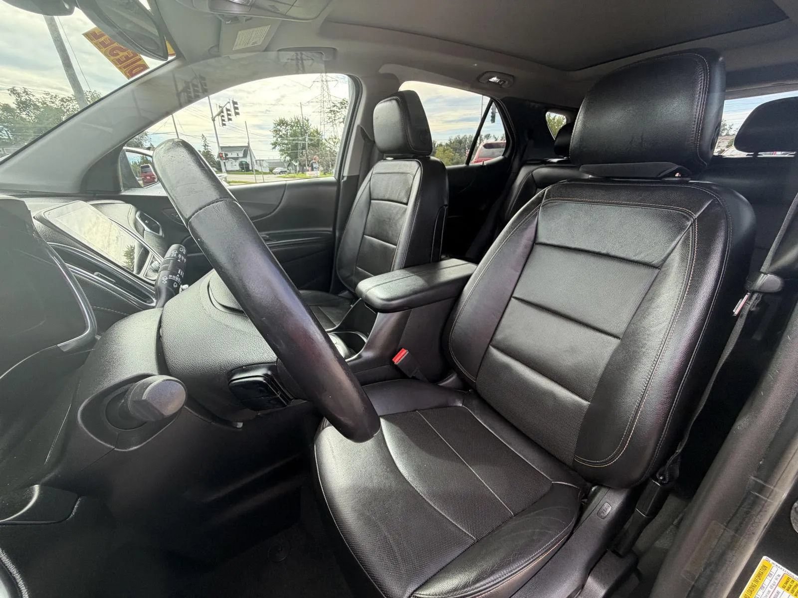 Used 2018 Chevrolet Equinox Premier AWD/4WD image 14
