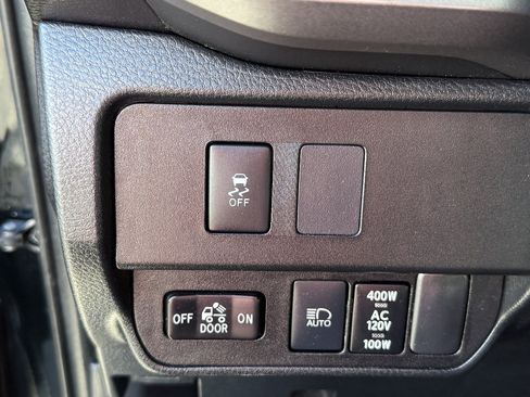 Used 2021 Toyota Tacoma TRD Off-Road AWD/4WD image 16