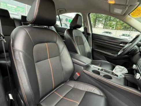 Used 2022 Nissan Altima 2.5 SR image 12