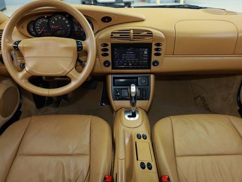 Used 2001 Porsche 911 Carrera 4 AWD/4WD image 2