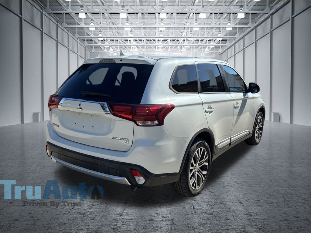 Used 2018 Mitsubishi Outlander AWD image 8