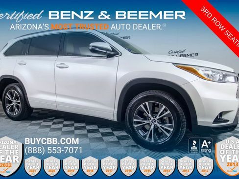 Used 2016 Toyota Highlander XLE image 1