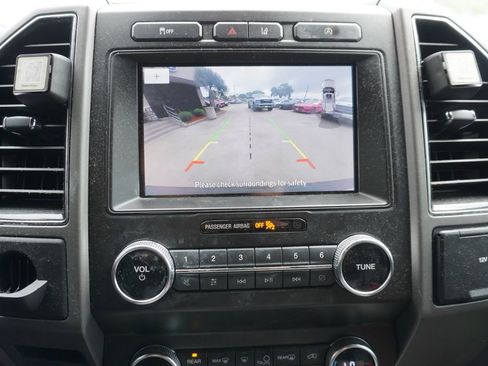 Used 2020 Ford Expedition XLT w/ Equipment Group 201A image 9