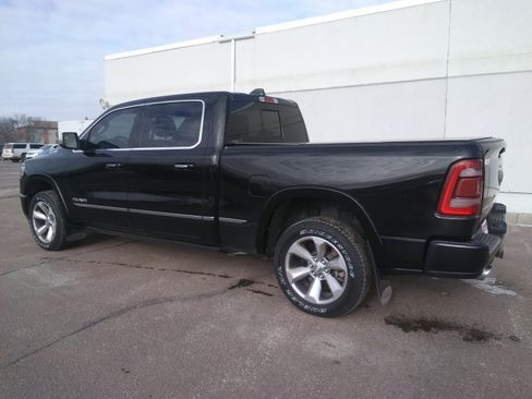 Used 2021 RAM 1500 Limited w/ Body Color Bumper Group image 7