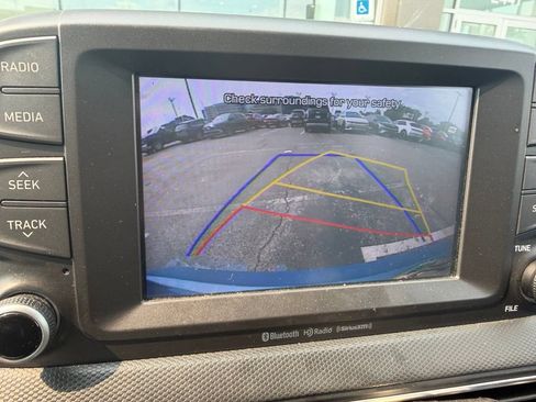 Used 2018 Hyundai Kona SEL FWD image 9