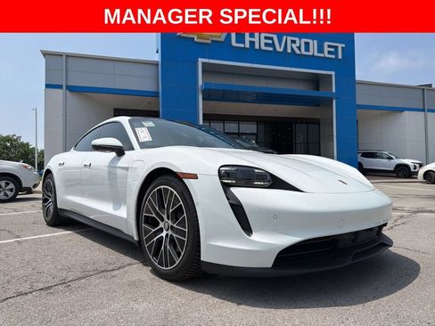 Used 2022 Porsche Taycan RWD image 1