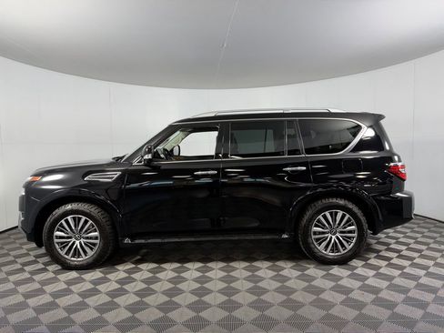 Used 2024 Nissan Armada SL AWD/4WD image 11