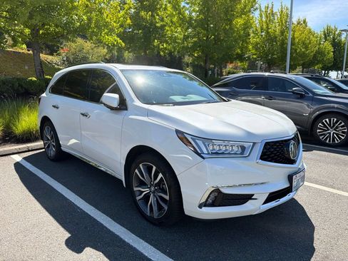 Used 2019 Acura MDX SH-AWD w/ Advance Package image 2