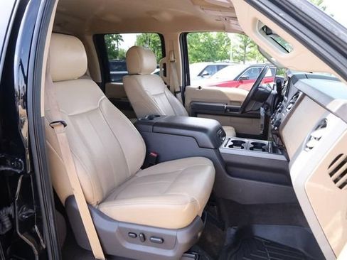 Used 2016 Ford F250 Lariat w/ Chrome Package AWD/4WD image 25
