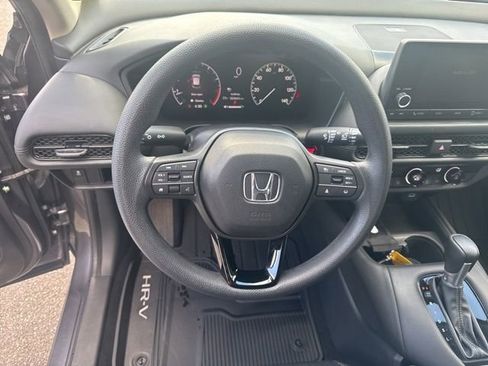 Used 2023 Honda HR-V LX image 14