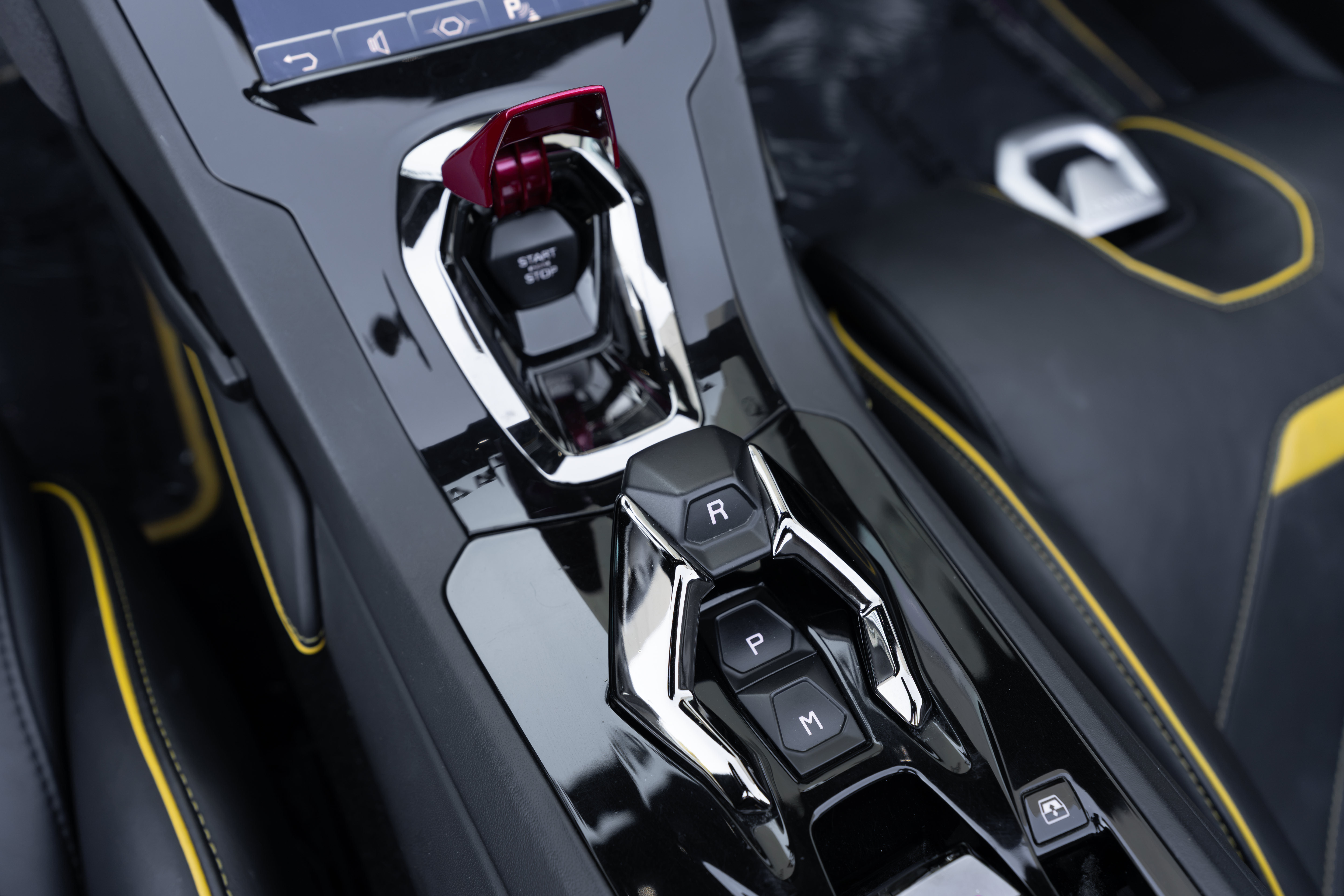 Used 2023 Lamborghini Huracan EVO RWD image 46