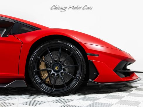 Used 2019 Lamborghini Aventador SVJ AWD/4WD image 11