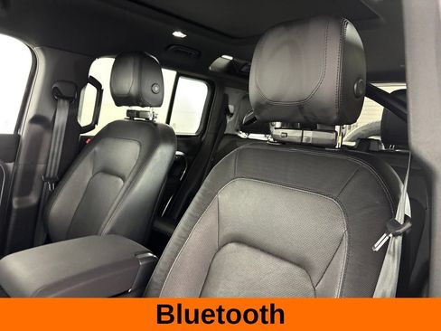 Used 2023 Land Rover Defender 110 X-Dynamic SE AWD/4WD image 13