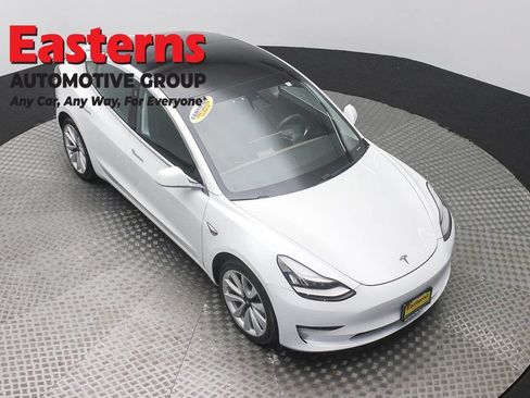 Used 2020 Tesla Model 3 Standard Range Plus RWD image 3