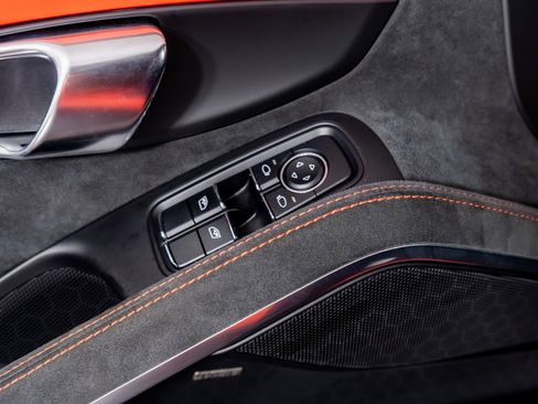 Used 2018 Porsche 911 GT3 image 44