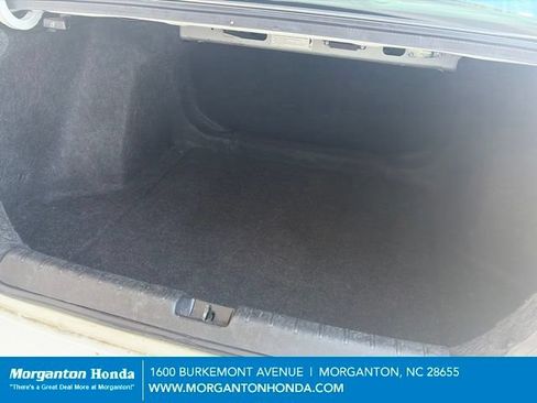Used 2019 Honda Insight LX image 29