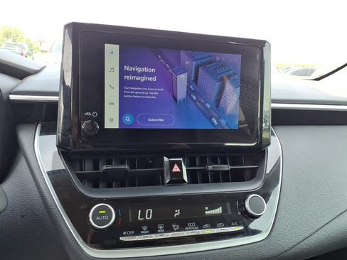 Used 2024 Toyota Corolla LE FWD image 13