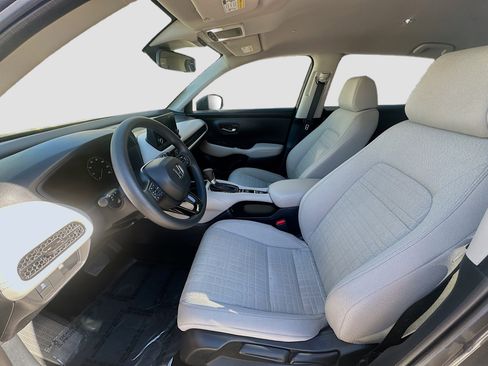 Certified 2024 Honda HR-V LX image 18
