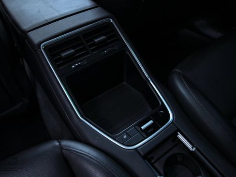 Used 2018 Porsche Panamera 4 AWD/4WD image 12
