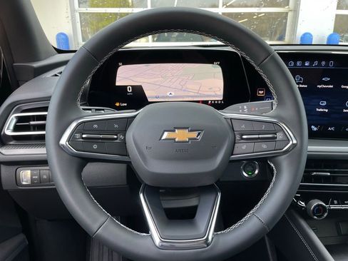 New 2026 Chevrolet Traverse LT image 15