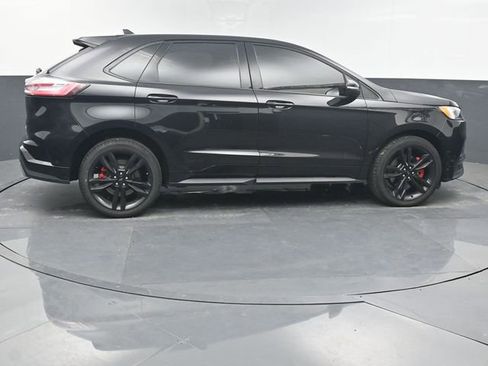 Used 2022 Ford Edge ST w/ Equipment Group 401A AWD/4WD image 6