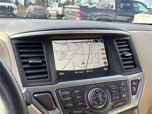 Used 2020 Nissan Pathfinder SL image 20