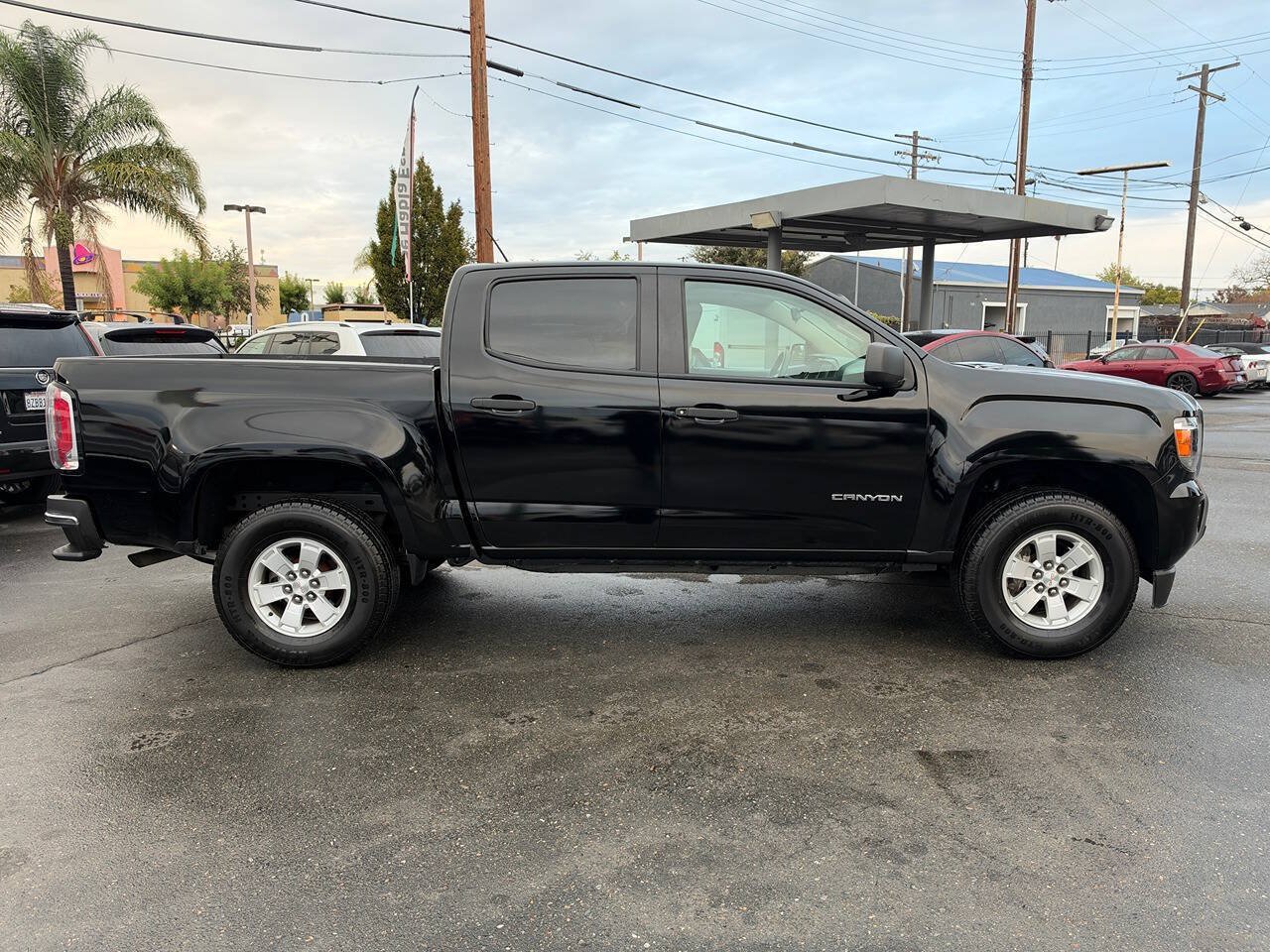 Used 2018 GMC Canyon 2WD Crew Cab w/ Trailering Package image 8