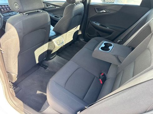 Used 2023 Chevrolet Malibu LT image 19