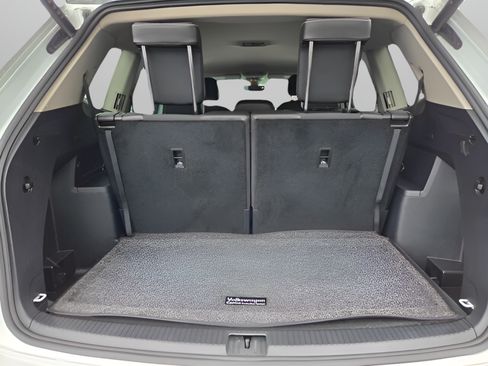 Certified 2024 Volkswagen Atlas SE FWD image 26
