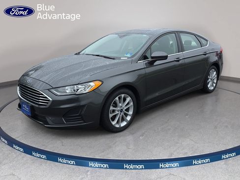 Certified 2020 Ford Fusion SE FWD image 1