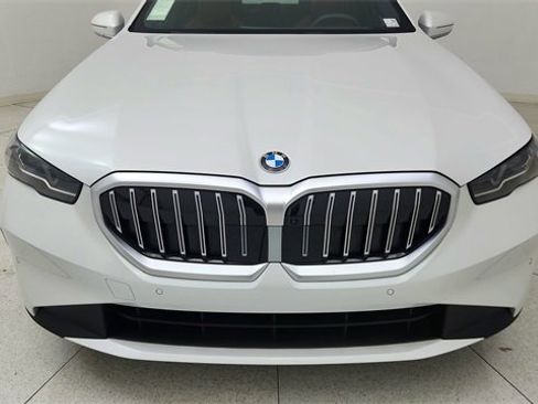 Used 2025 BMW 540i xDrive image 8