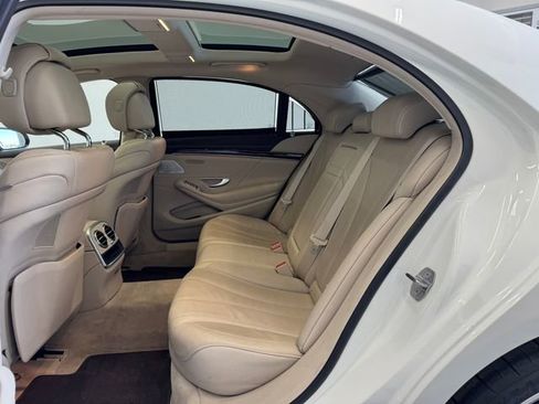 Used 2020 Mercedes-Benz S 450 Sedan image 16