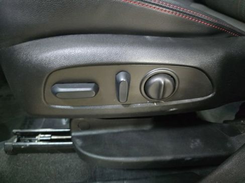 Used 2022 Chevrolet Equinox RS image 29