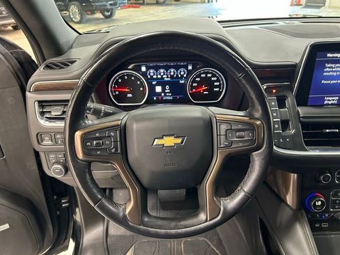 Used 2021 Chevrolet Suburban High Country AWD/4WD image 16